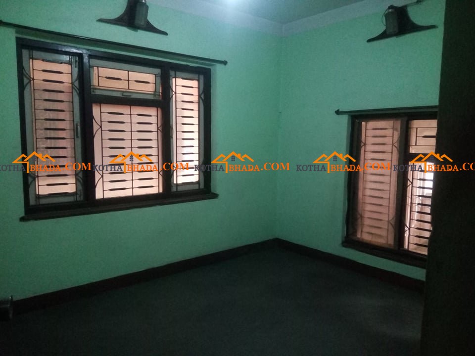 Affordable 5 rooms family flat with  dining room for rent in Maitidevi Mandir, ktm